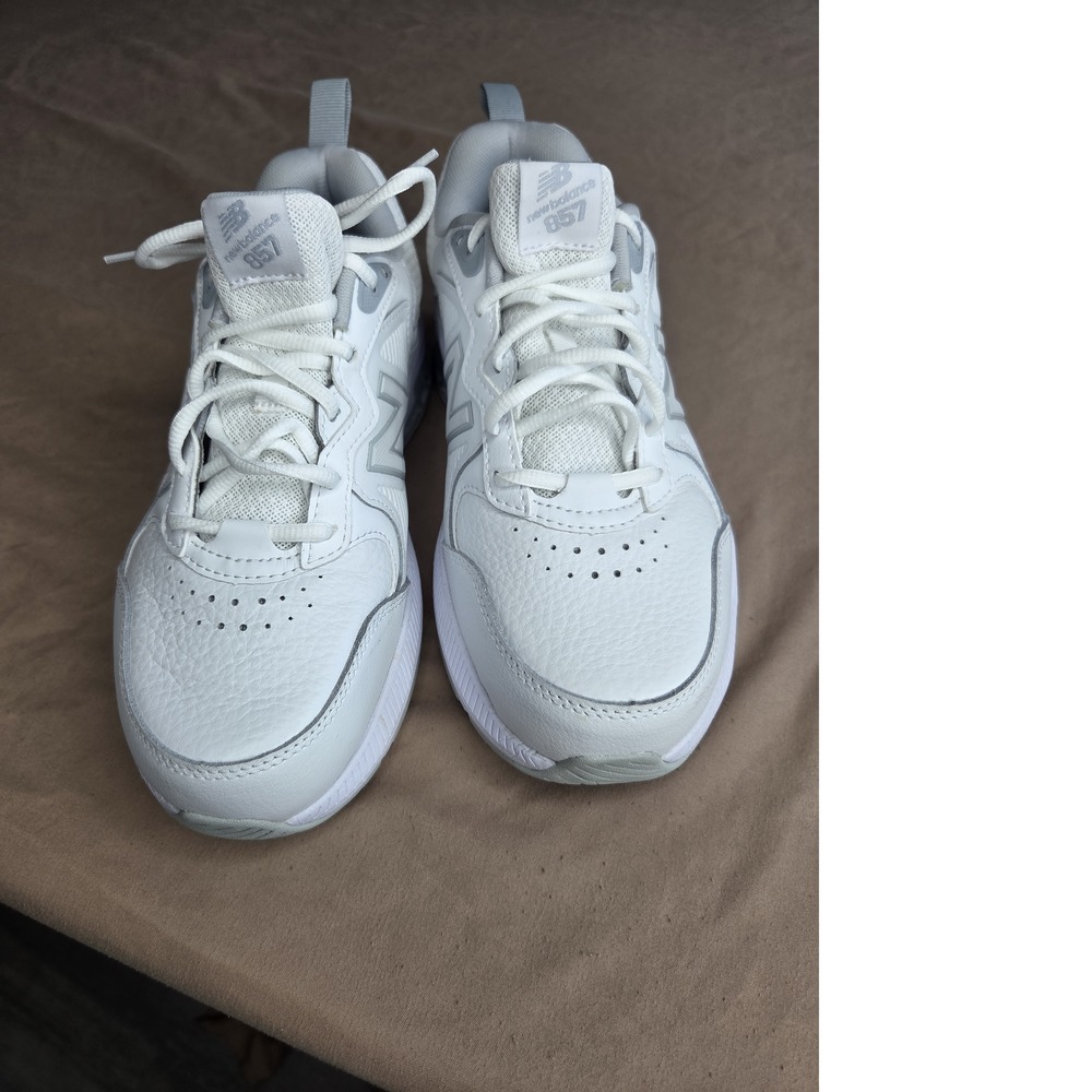 Women's New Balance 857 White Wide Width 4E Mom Sneaker Size 8.5 - Picture 2 of 13